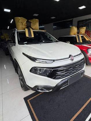 FIAT TORO 2.0 16V TURBO DIESEL VOLCANO 4WD AT9